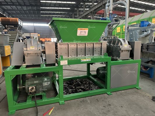 Advanced Full Automatic Waste Tire Shredding Machine / Tyre Shredder for BATTERY RECYCLE