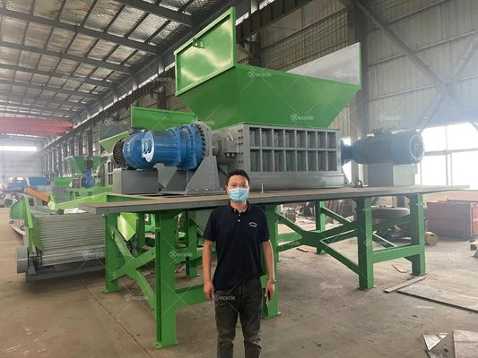Advanced Full Automatic Waste Tire Shredding Machine / Tyre Shredder for BATTERY RECYCLE