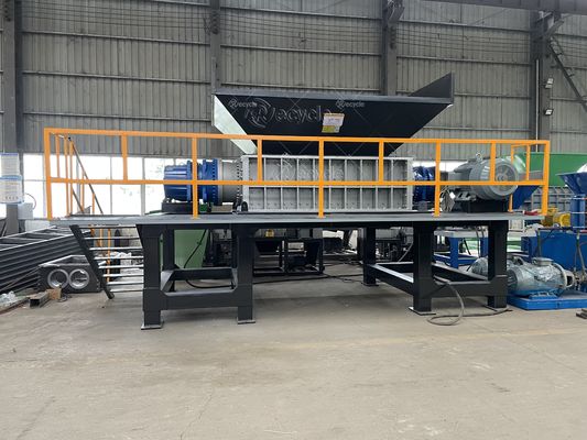Advanced Full Automatic Waste Tire Shredding Machine / Tyre Shredder for BATTERY RECYCLE
