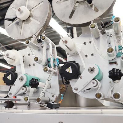 Customized CE Approved Canister Wet Wipes Production Machine Baby Wet Tissue Making Equipment
