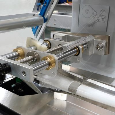Automatic Plastic Bag Horizontal Pillow Wafer Double Sandwiching Cookies Packaging Flow Wrapper Biscuit Packing Machine