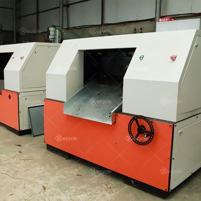 Overseas Engineer Guide Installation Fiberglass Chopping Machine for Food Beverage Shops