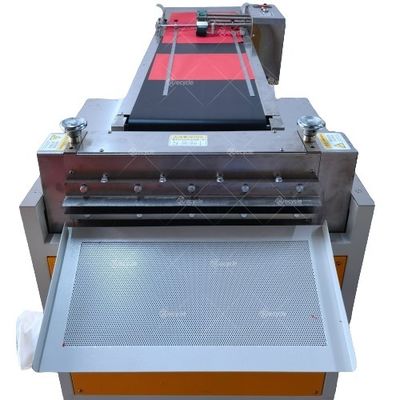 Customized Voltage Automatic Gift Crinkle Paper Cutting Machine for Filling Boxes