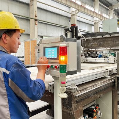 New Technology Scrap Solar Panels Recycling Separating Machine Updated Configuration Recycling Equipment On Waste Solar Panels